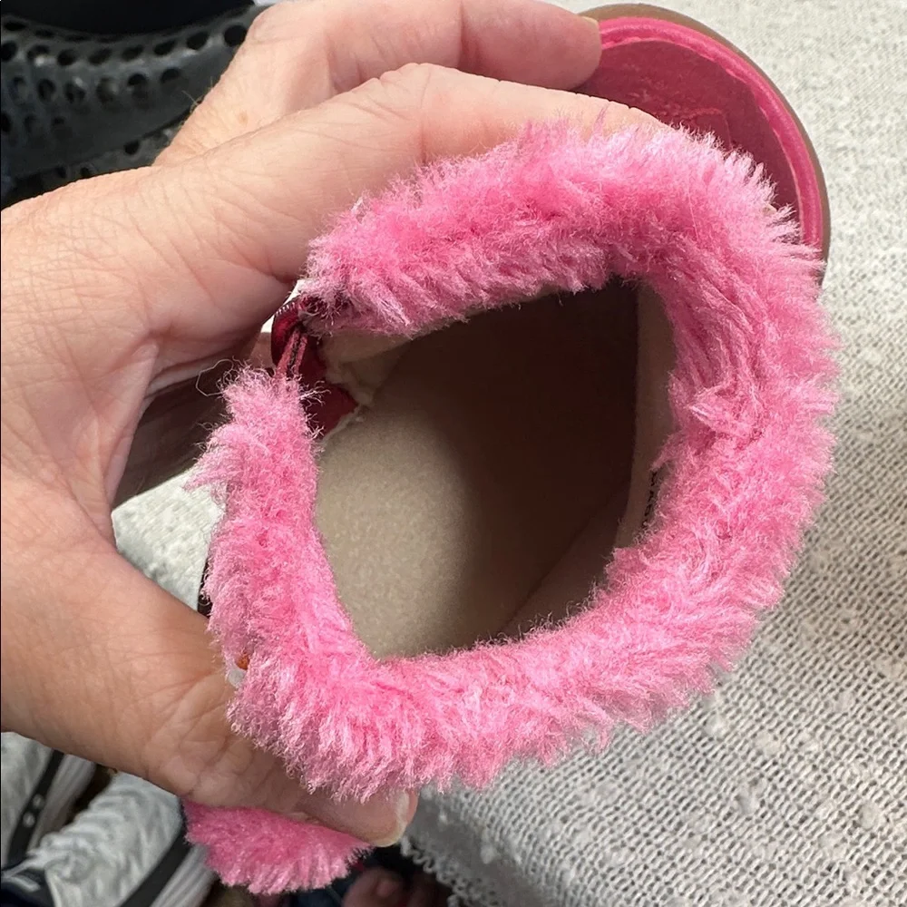 MOOSHU TRAINERS Ellexi Bunny Boot Toddler Size 6 Squeaky Shoes NEW